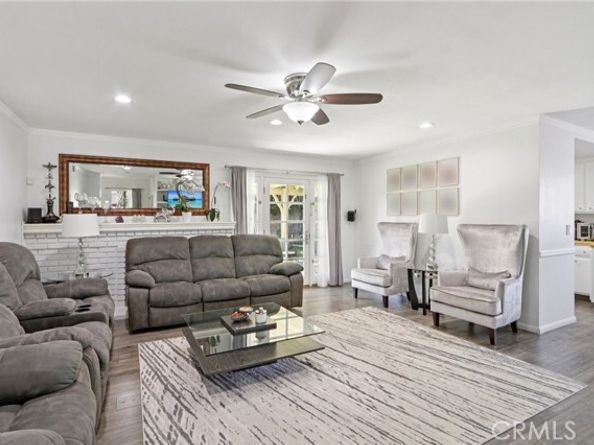 7815 Vassar, Canoga Park (los Angeles) CA 91304