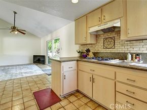 7159 Castle Peak, West Hills (los Angeles) CA 91307