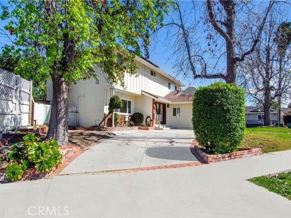 6508 Moorcroft Avenue, Woodland Hills (los Angeles) CA 91303