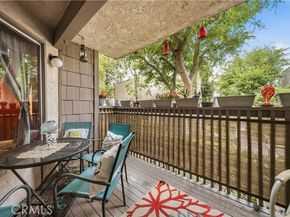 18316 Hatteras Street 26, Tarzana (los Angeles) CA 91356