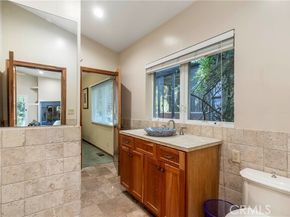 5653 Shirley Avenue, Tarzana (los Angeles) CA 91356