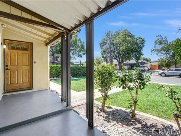 6626 Riverton Avenue, North Hollywood (los Angeles) CA 91606