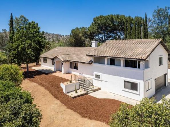 1650 Silver Tree Lane, Escondido CA 92026