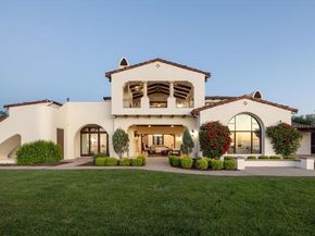 8136 Entrada de Luz, San Diego CA 92127