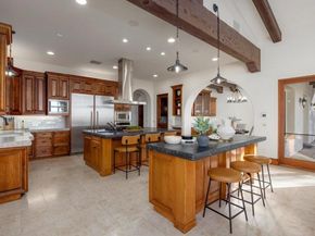 8136 Entrada de Luz, San Diego CA 92127
