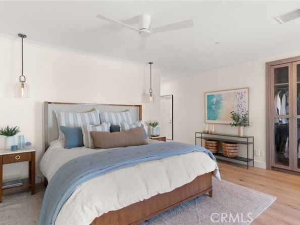 302 Carnation Avenue, Corona Del Mar (newport Beach) CA 92625