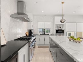 302 Carnation Avenue, Corona Del Mar (newport Beach) CA 92625