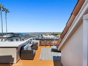 302 Carnation Avenue, Corona Del Mar (newport Beach) CA 92625