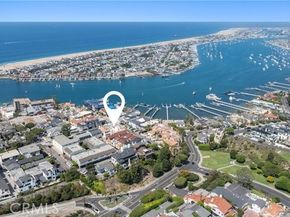 302 Carnation Avenue, Corona Del Mar (newport Beach) CA 92625