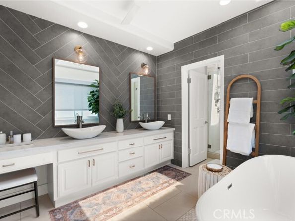 302 Carnation Avenue, Corona Del Mar (newport Beach) CA 92625