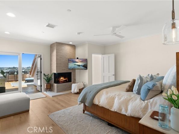 302 Carnation Avenue, Corona Del Mar (newport Beach) CA 92625