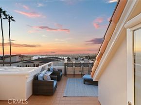 302 Carnation Avenue, Corona Del Mar (newport Beach) CA 92625