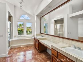 19 Harbor Pointe, Corona Del Mar (newport Beach) CA 92625