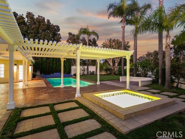 19 Harbor Pointe, Corona Del Mar (newport Beach) CA 92625