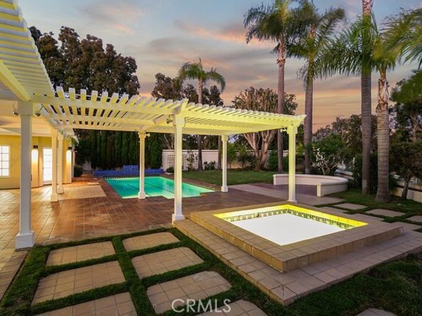 19 Harbor Pointe, Corona Del Mar (newport Beach) CA 92625