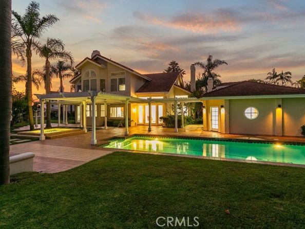 19 Harbor Pointe, Corona Del Mar (newport Beach) CA 92625