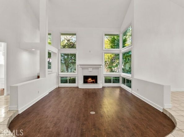 19 Harbor Pointe, Corona Del Mar (newport Beach) CA 92625