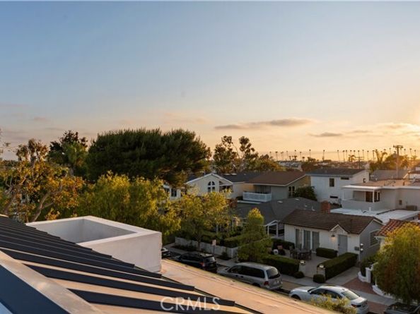 516 Larkspur Avenue, Corona Del Mar (newport Beach) CA 92625