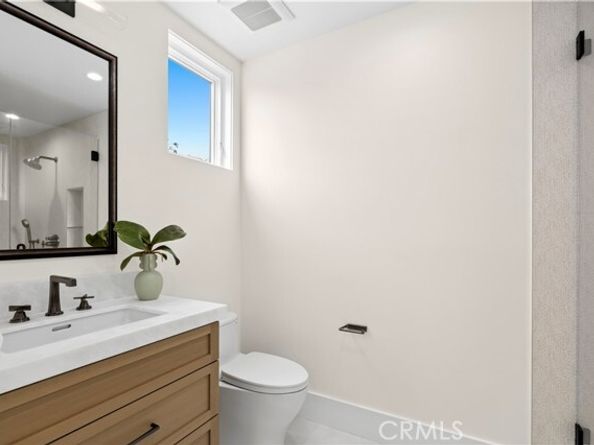 516 Larkspur Avenue, Corona Del Mar (newport Beach) CA 92625