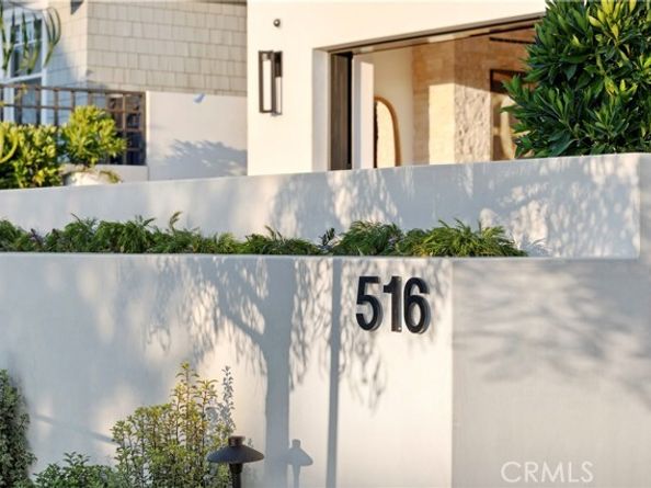 516 Larkspur Avenue, Corona Del Mar (newport Beach) CA 92625