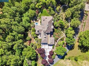 45 N Merrill Circle, Moraga CA 94556