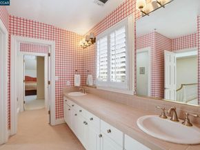 45 N Merrill Circle, Moraga CA 94556