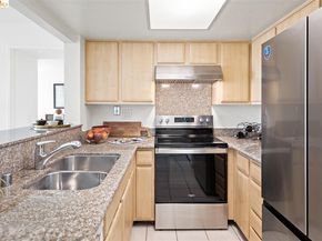 545 Pierce St 1306, Albany CA 94706