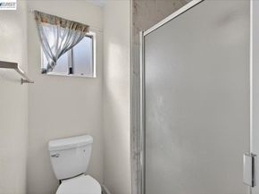 8373 Locust Pl, Dublin CA 94568