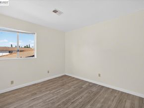 8373 Locust Pl, Dublin CA 94568