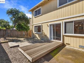 8373 Locust Pl, Dublin CA 94568