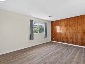 8373 Locust Pl, Dublin CA 94568