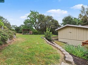 4 Dale Court, Lafayette CA 94595