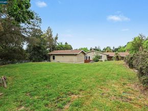 4 Dale Court, Lafayette CA 94595