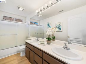 368 Riesling Ct, Fremont CA 94539