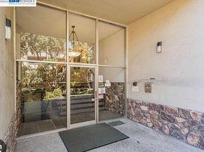 965 Shorepoint Ct #200, Alameda CA 94501