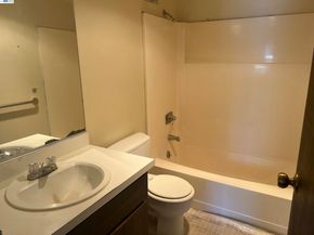 801 Franklin St 707, Oakland CA 94607
