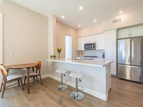 263 Llano De Los Robles Ave 1, San Jose CA 95136