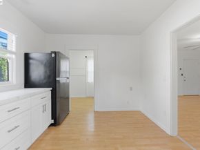 1839 Commerce Way, Oakland CA 94606