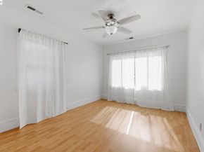 1839 Commerce Way, Oakland CA 94606