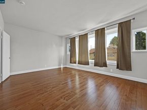 1923 West St, Oakland CA 94612