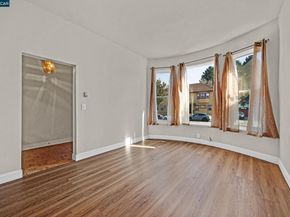 1923 West St, Oakland CA 94612