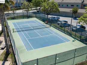 828 Columba Ln, Foster City CA 94404