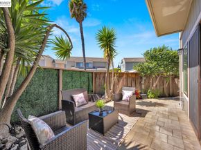 828 Columba Ln, Foster City CA 94404