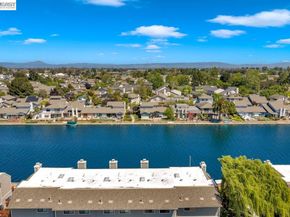 828 Columba Ln, Foster City CA 94404