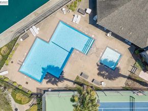 828 Columba Ln, Foster City CA 94404