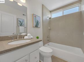 828 Columba Ln, Foster City CA 94404