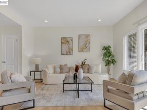 828 Columba Ln, Foster City CA 94404