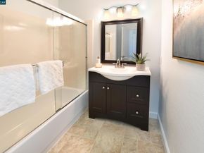 1743 Carmel Dr 23, Walnut Creek CA 94596