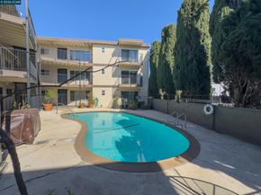 1743 Carmel Dr 23, Walnut Creek CA 94596