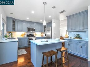 326 Liveoak Court, Martinez CA 94553